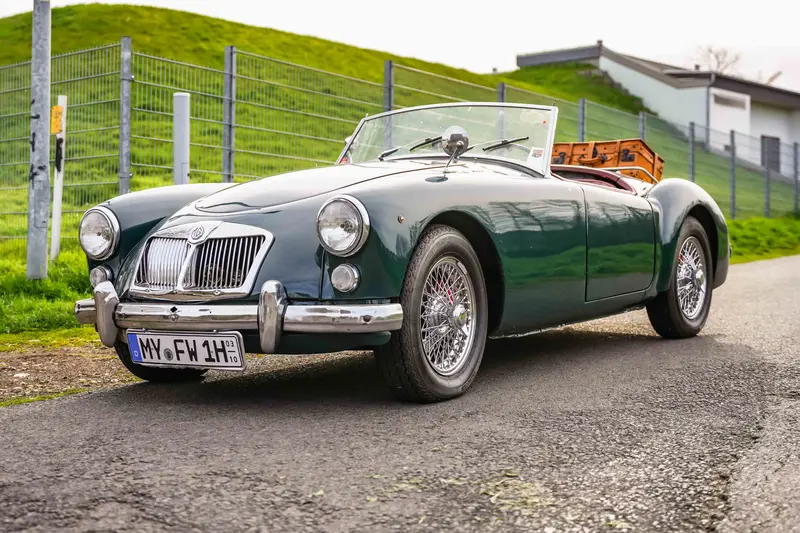 MG MGA 1600 Mk1 Roadster good condition from 2nd hand completely restored (1960)