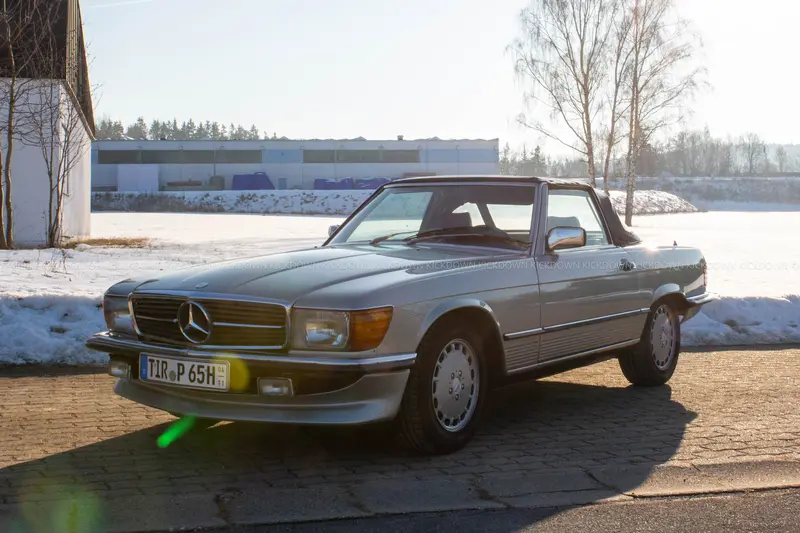 Mercedes-Benz 500 SL R107 (1986), deutsche Erstauslieferung, begehrtes modellgepflegtes Fahrzeug, restauriert, neuer Service inkl. Flüssigkeitswechsel durchgeführt