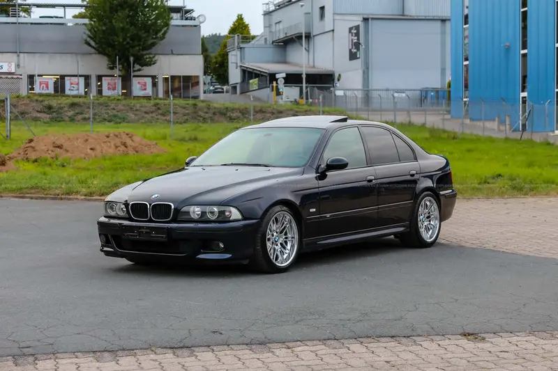 BMW E39 M5 (1999), umfangreiche Wartungen, Steuerkette und Lagerschalen getauscht, Liebhaberfahrzeug