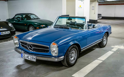 Mercedes-Benz W113 280SL Note 2 extensively restored (1971)
