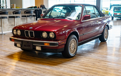 BMW E30 325i Cabrio Calypsorot-metallic checkbook good condition from private collection (1990)