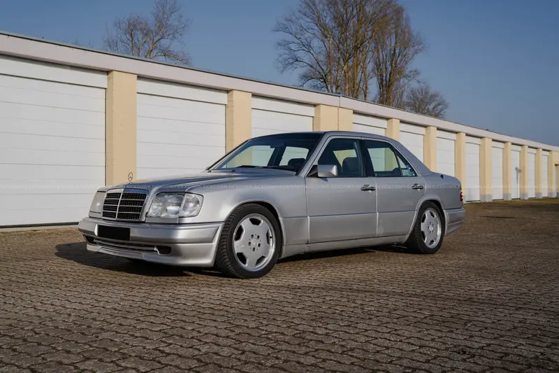 Mercedes Benz E420 W124 (1994) with AMG equipment, engine and transmission overhauled