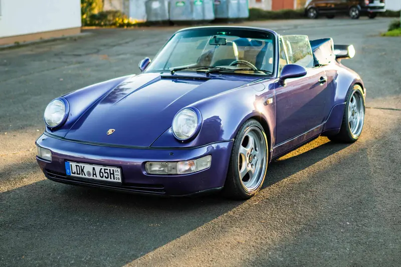 Porsche 911 964 Carrera 4 Cabriolet (1990), Turbolook, Veilchenblau Metallic, Matching Numbers, Gutachten Note 2