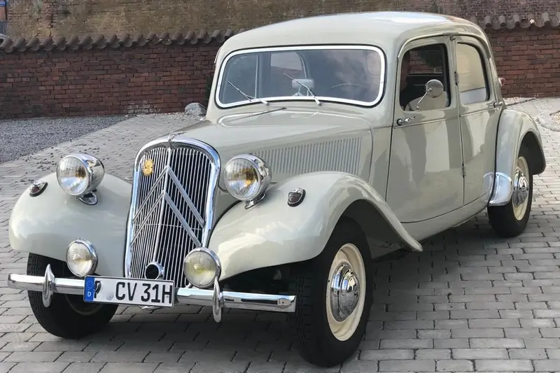 Citroën CV11- Legere 1.9L Restauriert Note 1- hervorragender Zustand Sammlerfahrzeug (1953)