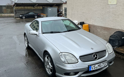 Mercedes Benz SLK 32 AMG aus 3. Hand Unfallfrei V6-Motor mit 354 PS (2000)