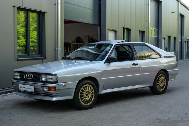 Audi Quattro Urmodell 2. Hand Scheckheftgepflegt Teilrestauriert Verloursaustattung (1982)