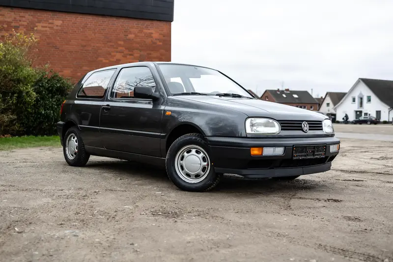 Volkswagen Golf 3 in Perlgrau Metallic Seit 1991 Familienbesitz Laufleistung 43.000 km (1991)