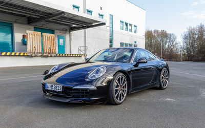 Porsche 911 991 Carrera S Coupé (2012) mit lückenlosem Scheckheft, klassische Farbkombination, deutsches Fahrzeug