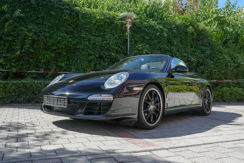 Porsche 911 991 Cabriolet Limited "Black Edition", Nr. 534 von 1911, geringe Laufleistung (2011)