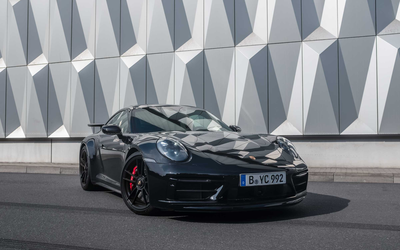 Porsche 911 992 Carrera 4 GTS (2023),1. Hand, 2.500 km Laufleistung, Lückenloses Scheckheft