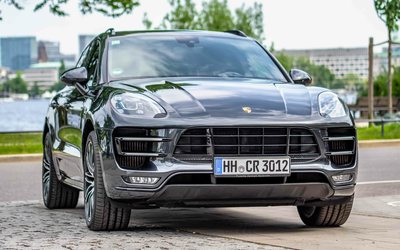Porsche Macan Turbo mit Performance Paket aus 2. Hand lückenloses Scheckheft Porsche Approved (2017)