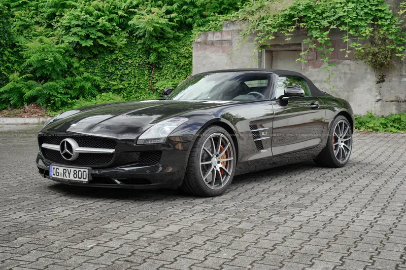 Mercedes Benz SLS Roadster