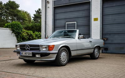 Mercedes-Benz 500 SL R107 (1986), Classic Data Note 2+, only 70,243 km, collector's vehicle in top condition