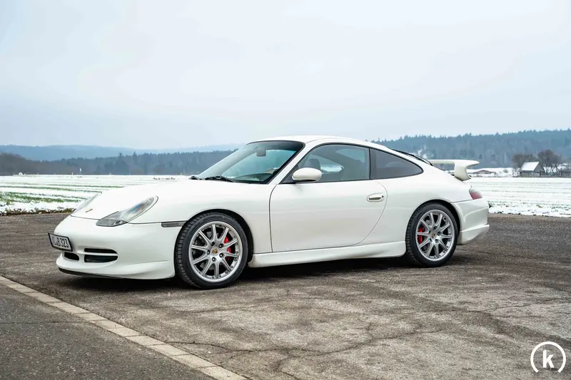 Porsche 911 996 Carrera 4 with GT3 look sunroof seat heating (2000)