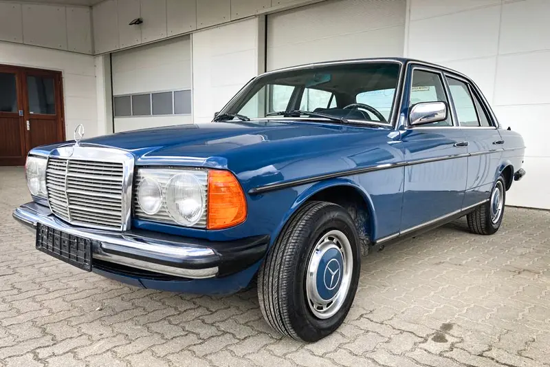 Mercedes-Benz W123 300D 1. Hand (1981)