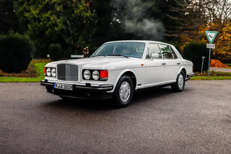 Bentley Brooklands Appraisal Note 1- Complete checkbook Excellent overall condition (1993)