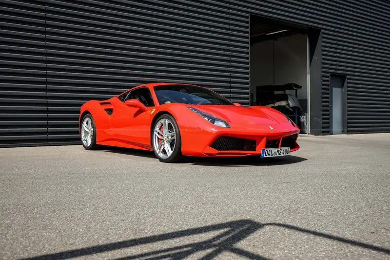Ferrari 488 GTB (2016), Deutsche Erstzulassung, Rosso Scuderia, 21.756km