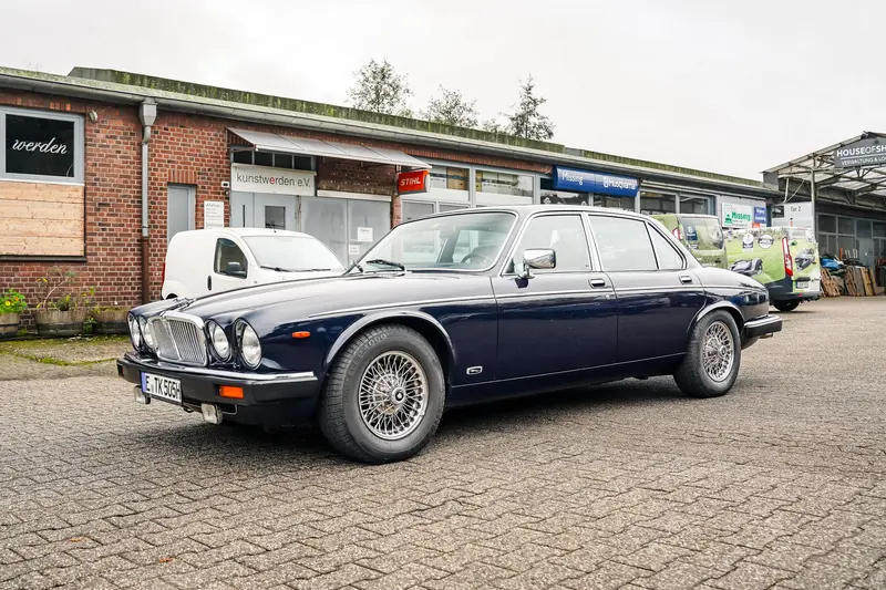 Jaguar XJ12 Serie 3 Leyland (GB) aus 3. Hand Scheckheft Gepflegt Umfangreiche Ausstattung (1984)