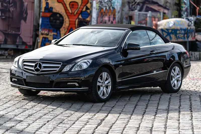 Mercedes Benz E 250 CGI aus 2. Hand Umfangreiche Sonderausstattung (2009)