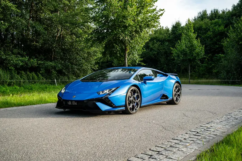 Lamborghini Huracan Tecnica (2024), unter 1.000km, Neuzustand, Service neu, MwSt. ausweisbar