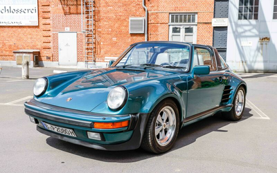 Porsche 911 Carrera 3.2 Targa G50 Amazonasgrün Metallic Motorrevision aus priv. Sammlung (1988)