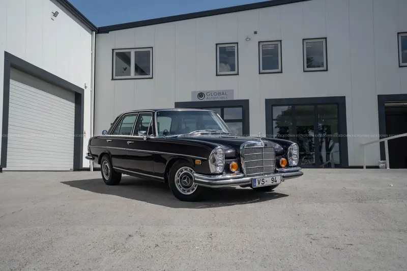 Mercedes-Benz 280 SE 4.5 W108 (1972), with V8 engine, restored, with air conditioning