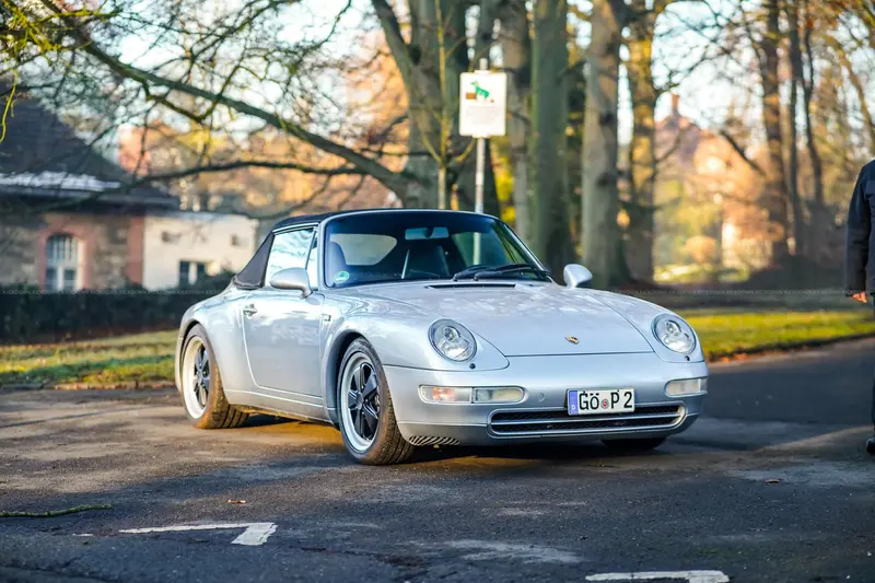 Porsche 993 Carrera Cabriolet (1994), imported from Japan, restored, repainted, new major service