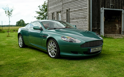 Aston Martin DB9 from 3rd hand Attractive color combination 7.000 € invested (2007)