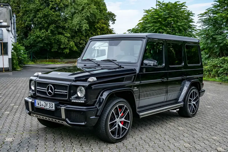 Mercedes-AMG G 63 AMG 463 Limited Edition Carbon Paket Aus 2. Hand Lückenloses Scheckheft V8-Biturbo-Motor Mit 571 PS (2017)