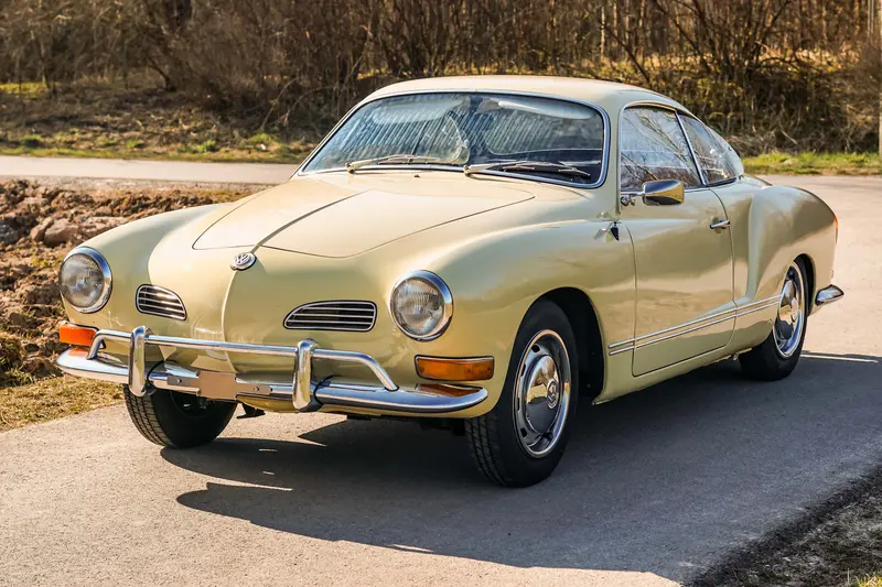 Volkswagen Karmann Ghia Coupé 1600 Eisgestrahlt Dt. Erstauslieferung Werkssonderfarbe (1971)