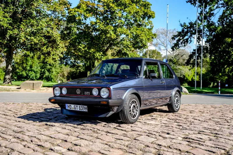 Volkswagen Golf 1 GTI Trophy Edition Seit 2009 im Besitz Scheckheft Gepflegt Motor überholt (1983)