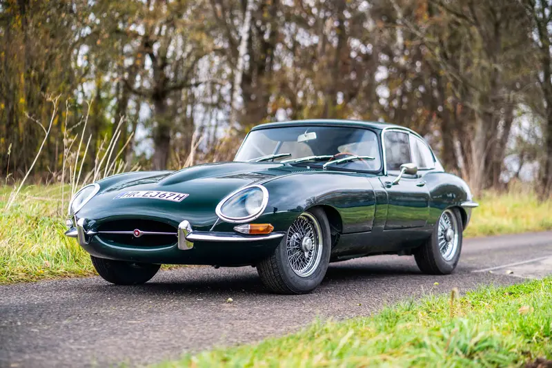 Jaguar E-Type 4.2l Series 1 Coupé British Racing Green umfangreiche Historie Becker Mexico (1967)