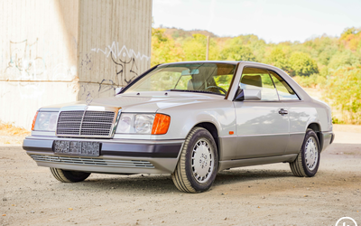 Mercedes-Benz W124 200 CE 16,500 km Traceable manual transmission Automatic climate control (1991)