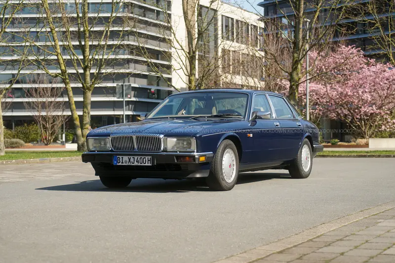 Jaguar Daimler XJ 40 (1992) in eleganter Farbkombination, mit H-Kennzeichen, sehr gepflegter Originalzustand