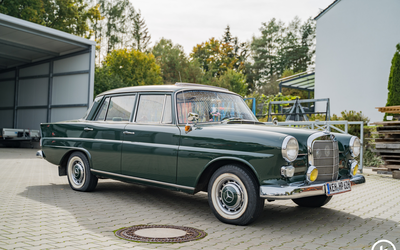 Mercedes-Benz W110 190C Becker Grand Prix Radio guter Zustand (1962)
