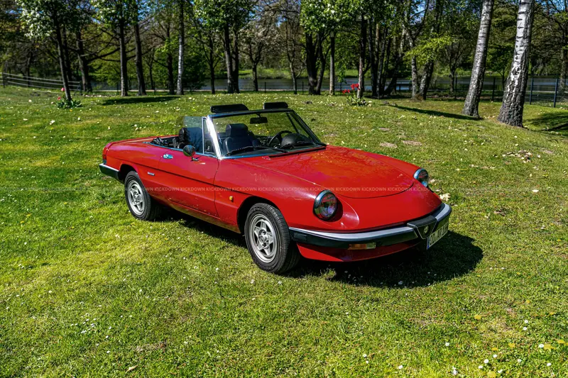 1986 Alfa Romeo Spider 2.0 (Classic Analytics rating: 2-), TÜV-certified with H-license plate, stainless steel exhaust system installed