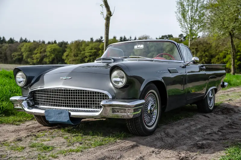 Ford Thunderbird USA-Import H license plate Restored Well-maintained overall condition (1957)