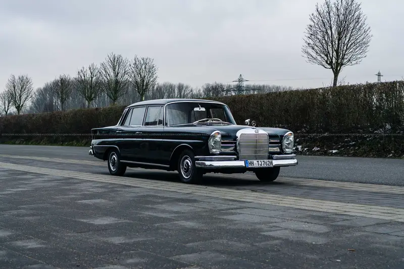 Mercedes-Benz W111 220 S aus 3. Hand, Restauriert, 8.000 € investiert, Umfangreiche Dokumentation (1962)