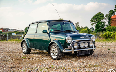 Rover Mini Cooper teilrestauriert 2. Hand Scheckheft (2000)