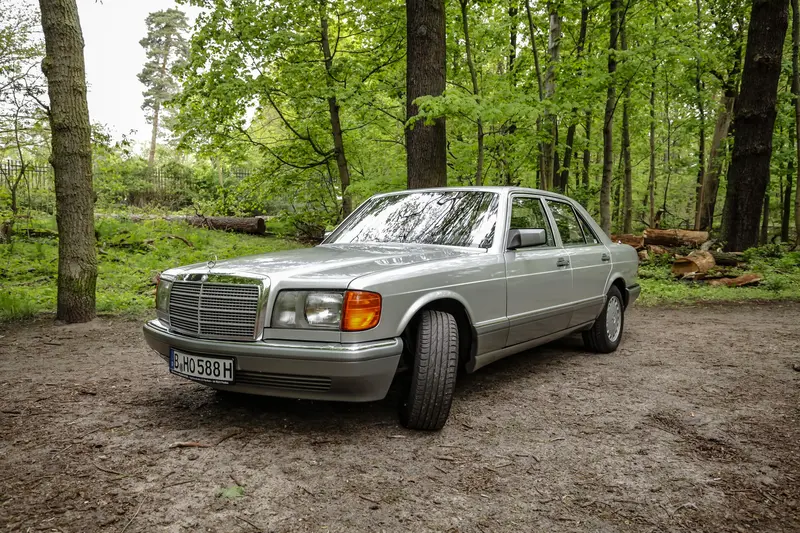 Mercedes-Benz W126 300 SE, Teilrestauriert, H-Kennzeichen, Oldtimer-Gutachten Note 1- (1988)