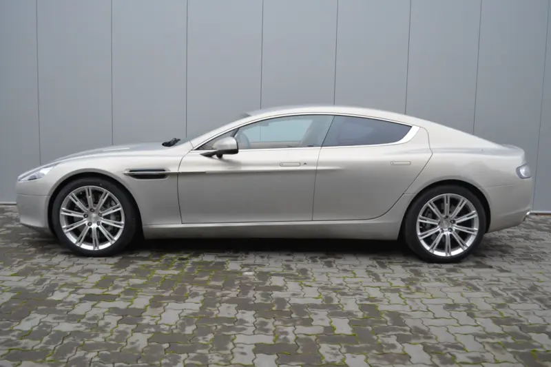 Aston Martin Rapide V12 5.9 Sportsitze Silberblond Metallic (2010)