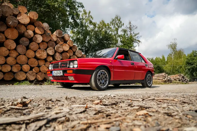 Lancia Delta HF Integrale 8V (1988), restored with a new engine and repainted, very well maintained