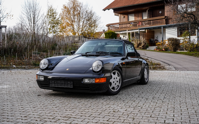 Porsche 911 964 Carrera 4 Cabriolet (1990), German vehicle, manual transmission, black/black, full service history, Classic Data Note 2