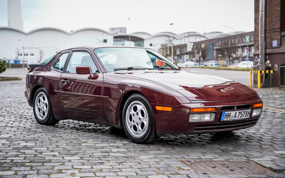 Porsche 944 Turbo 2. Serie Maraschinorot Blaupunkt Bremen (1988)