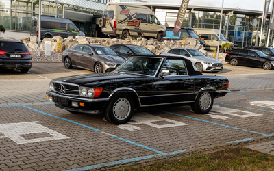 Mercedes Benz 560SL R107 (1988), Motor revidiert, Verdeck und Auspuff erneuert, über 45.000€ investiert, Bewertung Note 2