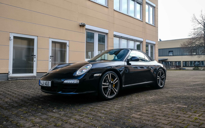 Porsche 997 Carrera S Cabriolet PDK with 77,000km, complete checkbook, new service (2010)