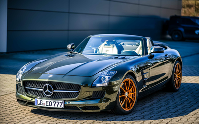 Mercedes-AMG SLS AMG GT Roadster in Designo Oliv, hochwertige Felgen in Sonderfarbe, lückenloses Scheckheft, Top Zustand (2012)