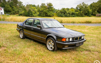 BMW E32 750i sunroof BMW Styling 21M rims (1989)