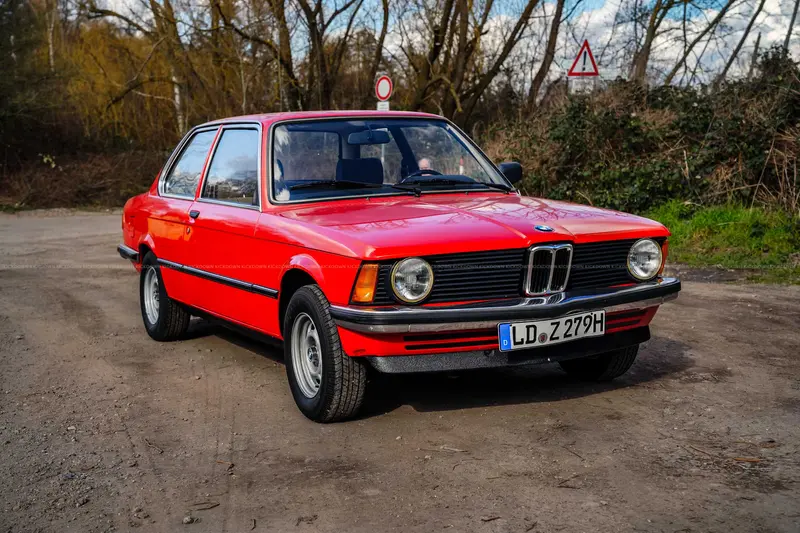 BMW E21 318i from 2nd hand, 95,000km, with H license plate (1982)