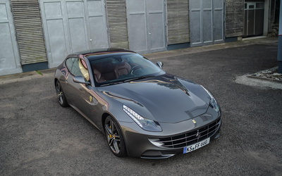 Ferrari FF naturally aspirated V12 engine with 660 hp and full service history (2011)